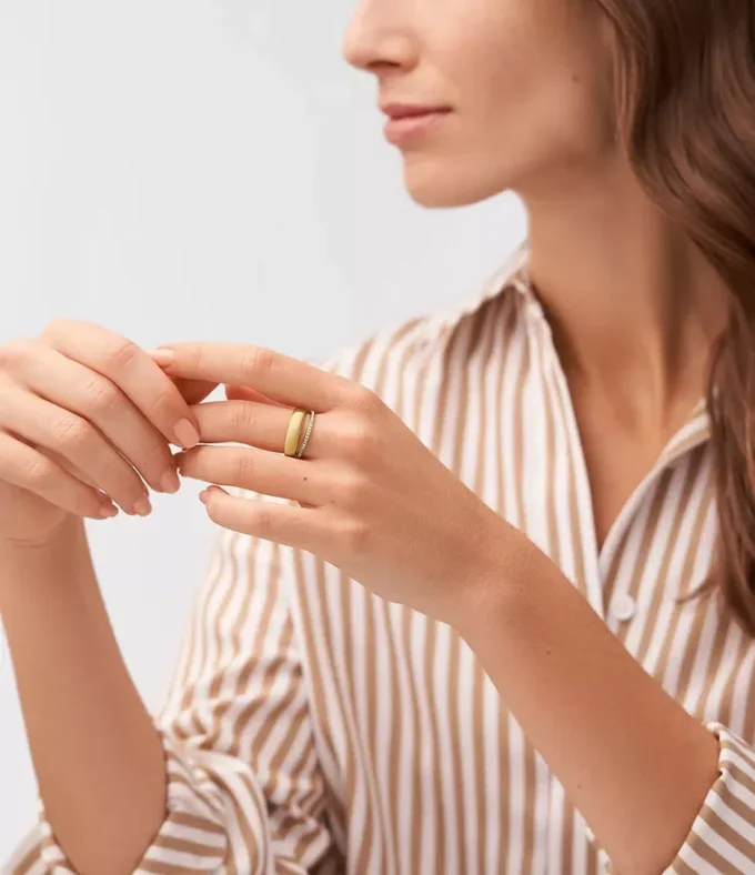 Archival Glitz guldfärgad ring i rostfritt stål Archival Glitz guldfärgad ring i rostfritt stål