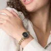 Carlie trevisare guldfärgad rostfri stålklocka Carlie trevisare guldfärgad rostfri stålklocka