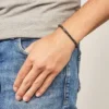 Everett svart halvädelstenarmband Everett svart halvädelstenarmband