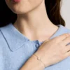 Merrit Classic Mother-of-Pearl guldtonat armband i rostfritt stål Merrit Classic Mother-of-Pearl guldtonat armband i rostfritt stål