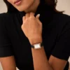 Raquel trevisare med datum, svart LiteHide™-läderklocka Raquel trevisare med datum, svart LiteHide™-läderklocka
