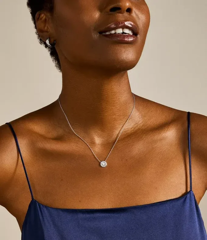 Sterling silverhalsband med pärlemor Sterling silverhalsband med pärlemor