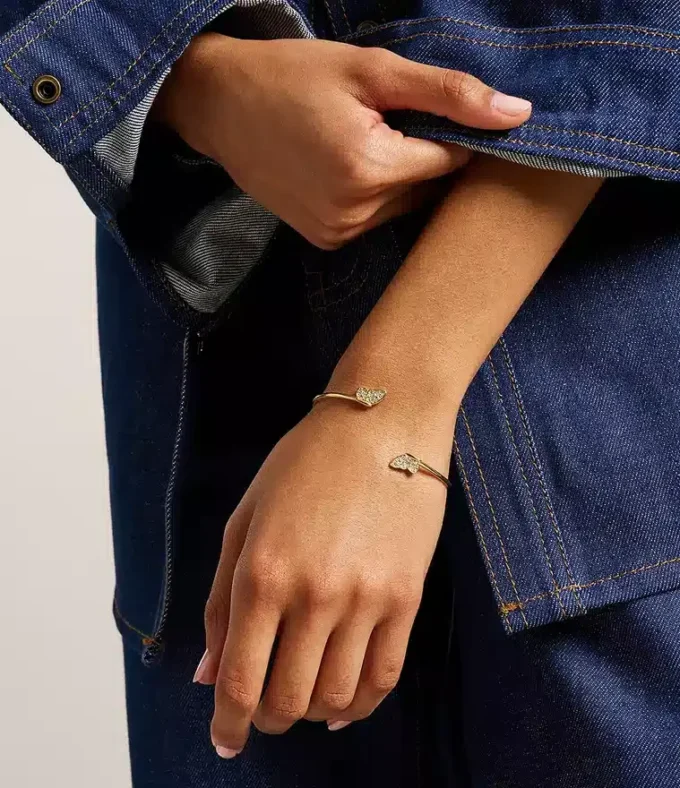 Sutton Pavé Butterfly guldfärgat armband i rostfritt stål Sutton Pavé Butterfly guldfärgat armband i rostfritt stål