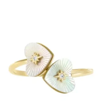 Sutton Radiant Love guldfärgad rostfri ring i pärlemor med hjärtformad toi et moi-design Sutton Radiant Love guldfärgad rostfri ring i pärlemor med hjärtformad toi et moi-design