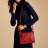 Taryn lädercrossbodyväska